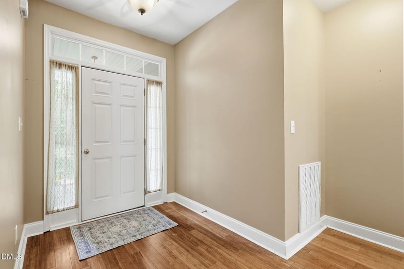 99 Athol Ct, Clayton, NC 27527