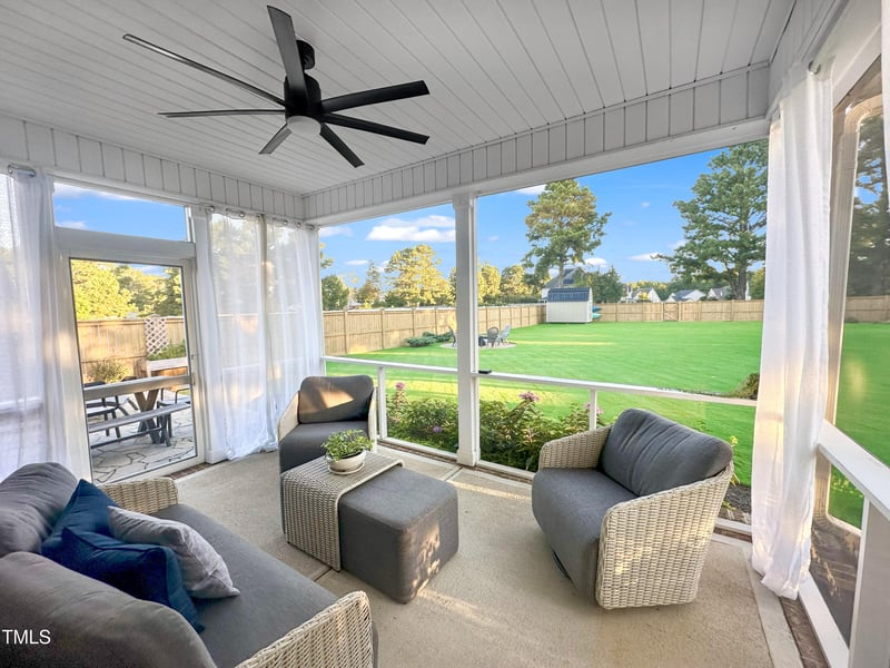 99 Barton Bay Ln, Clayton, NC 27520