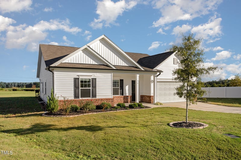 99 Bonnie Girl Ct, Lillington, NC 27546