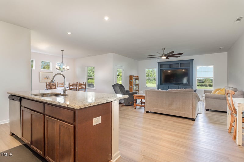 99 Bonnie Girl Ct, Lillington, NC 27546