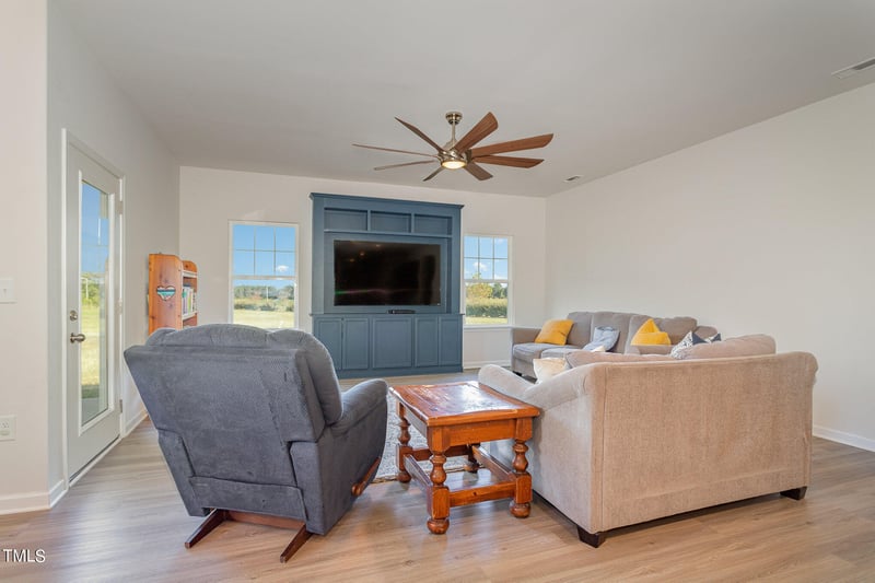 99 Bonnie Girl Ct, Lillington, NC 27546