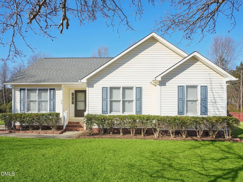 99 Cambridge Dr, Angier, NC 27501