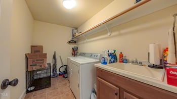 99 Grassy Creek Way, Chapel Hill, NC 27517