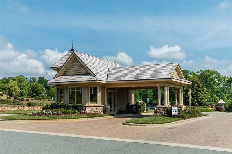 99 Hidden Bluff Dr, Chapel Hill, NC 27517