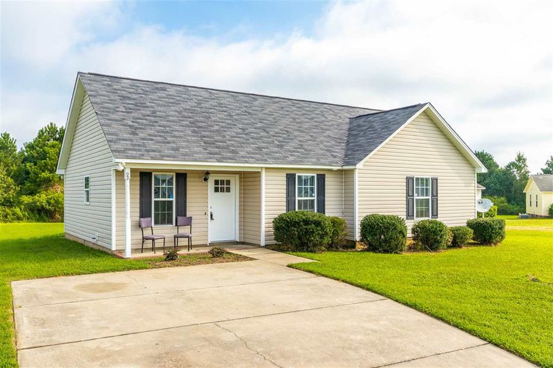 99 Jethro Cir, Smithfield, NC 27577