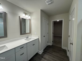 99 Mapledale Ct, Benson, NC 27504