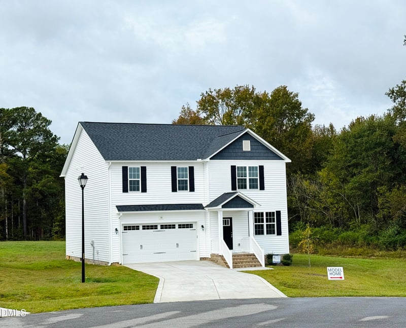 99 Mapledale Ct, Benson, NC 27504