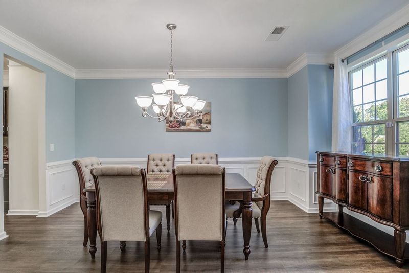 99 Peachtree Ln, Clayton, NC 27527
