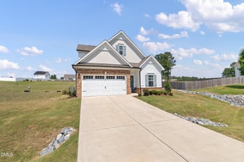 99 Rigsby Ave, Four Oaks, NC 27524