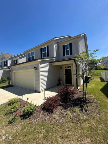 99 Still Hand Dr, Clayton, NC 27527