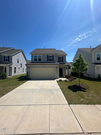 99 Still Hand Dr, Clayton, NC 27527