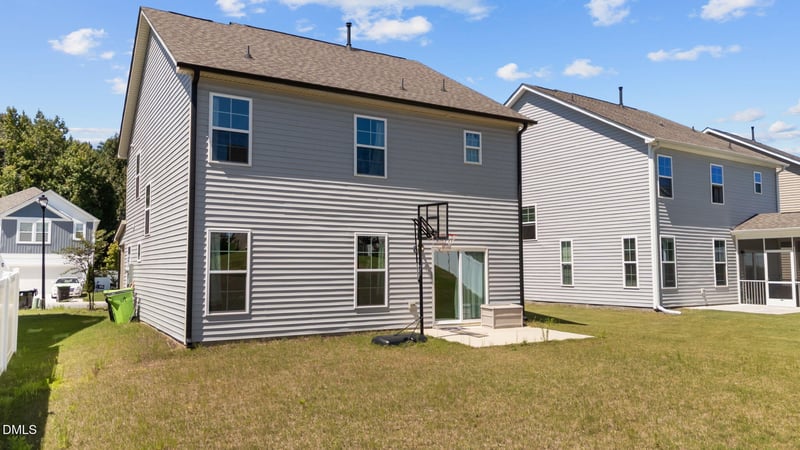 99 Still Hand Dr, Clayton, NC 27527