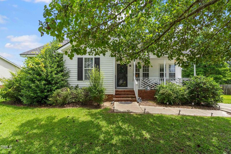 99 Winwood Dr, Angier, NC 27501