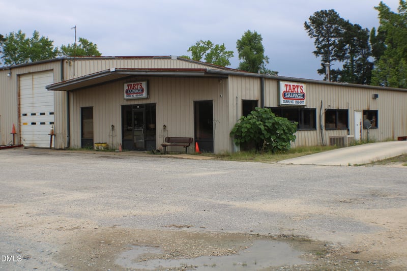 990 George Perry Lee Rd, Dunn, NC 28334