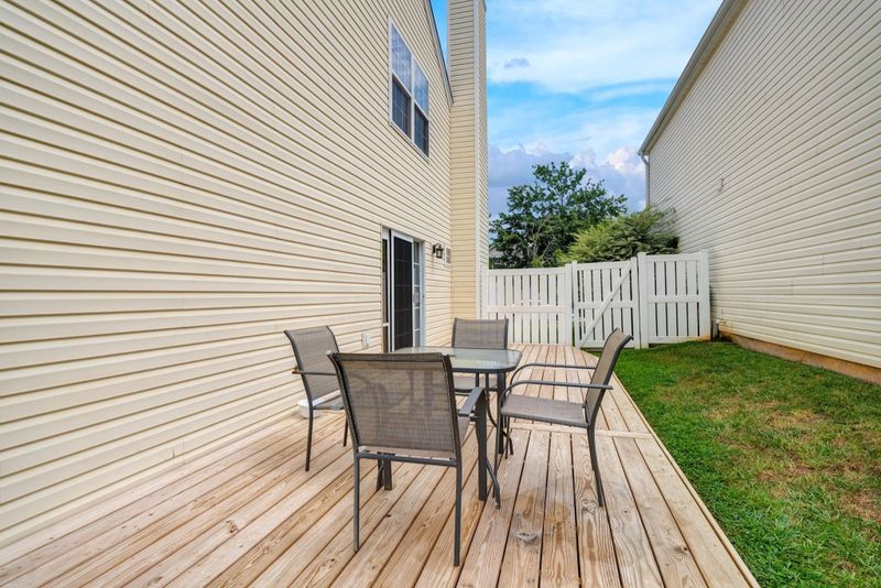 9900 Treymore Dr, Raleigh, NC 27617