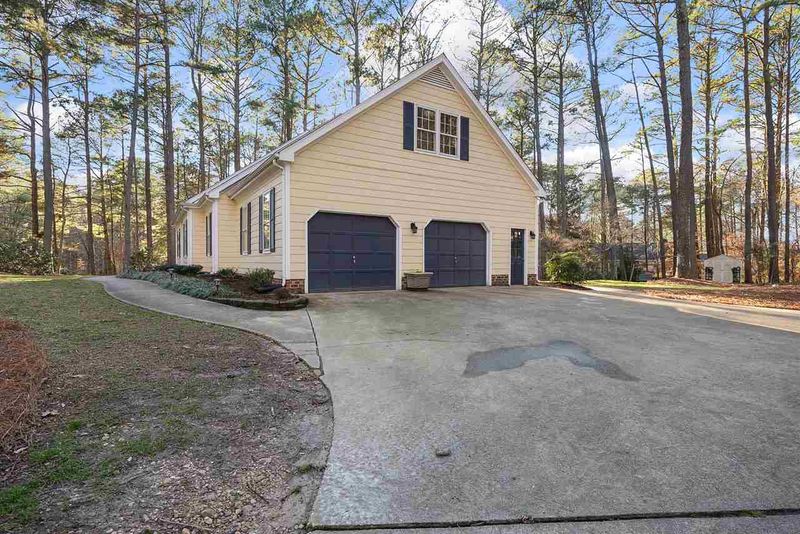 9901 Darnell Ct, Raleigh, NC 27615