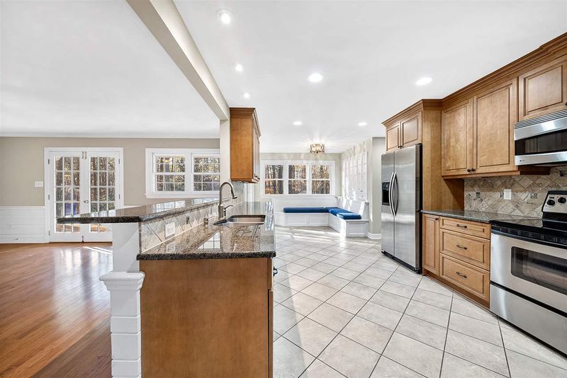 9901 Darnell Ct, Raleigh, NC 27615