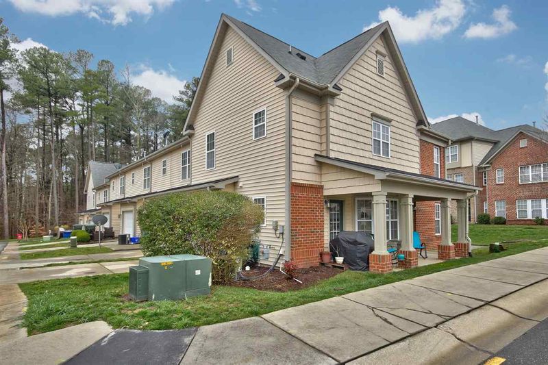 9902 Layla Ave, Raleigh, NC 27617