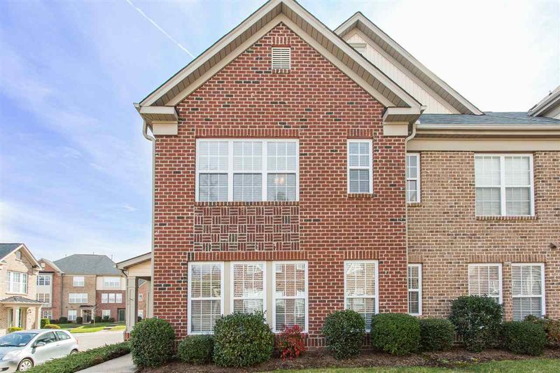9902 Wasser Ct, Raleigh, NC 27617