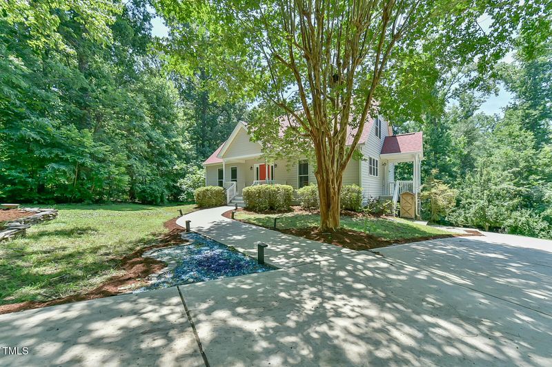 9903 Oak Hollow Rd, Chapel Hill, NC 27516