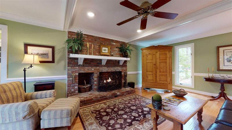 9904 Darnell Ct, Raleigh, NC 27615