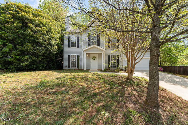 9904 Erinsbrook Dr, Raleigh, NC 27617