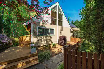 9904 Penny Rd, Raleigh, NC 27606