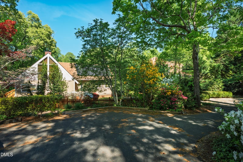 9904 Penny Rd, Raleigh, NC 27606