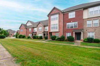 9908 Clyborn Ct, Raleigh, NC 27617