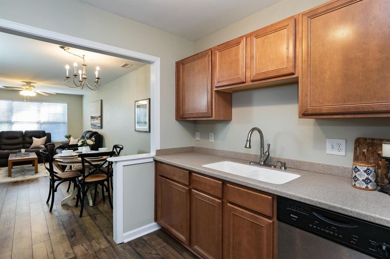 9909 Layla Ave, Raleigh, NC 27617