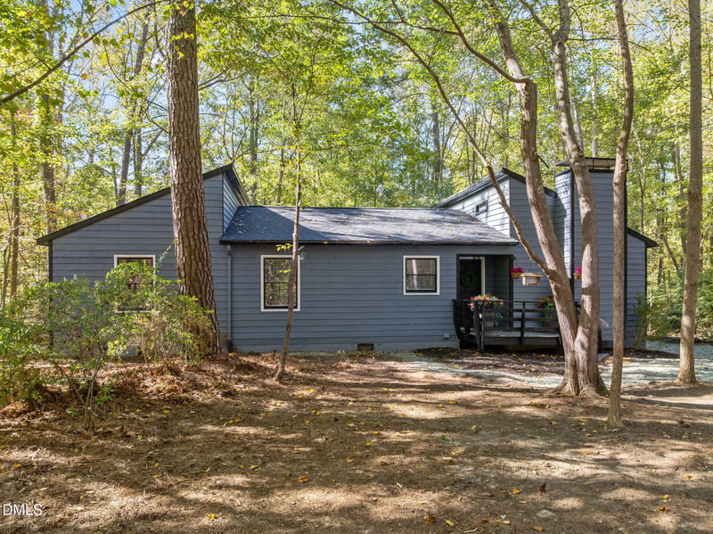 9909 Leslie Dr, Chapel Hill, NC 27516
