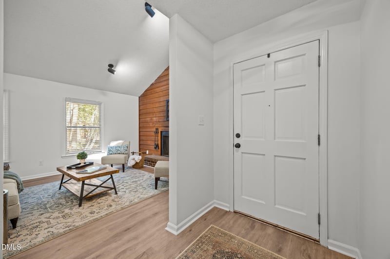 9909 Leslie Dr, Chapel Hill, NC 27516