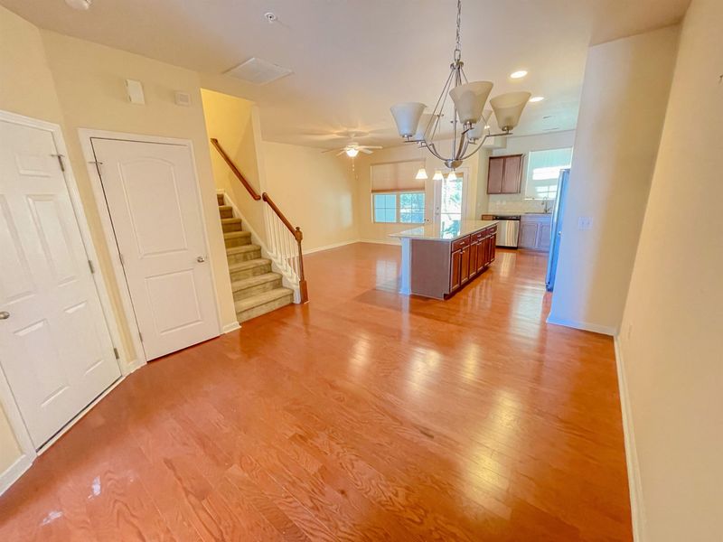 9909 Lynnberry Pl, Raleigh, NC 27617