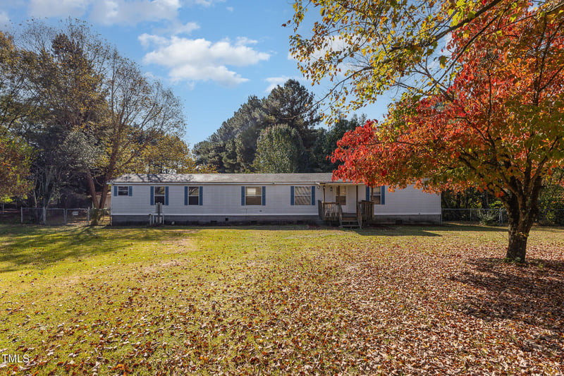 9909 Regal Dr, Angier, NC 27501