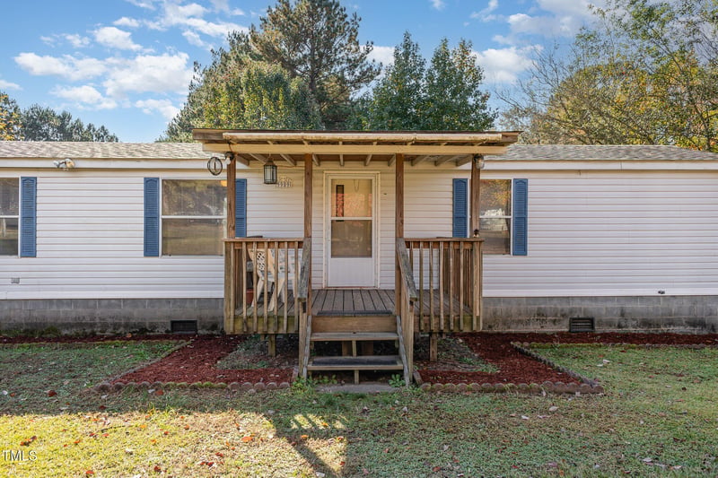 9909 Regal Dr, Angier, NC 27501