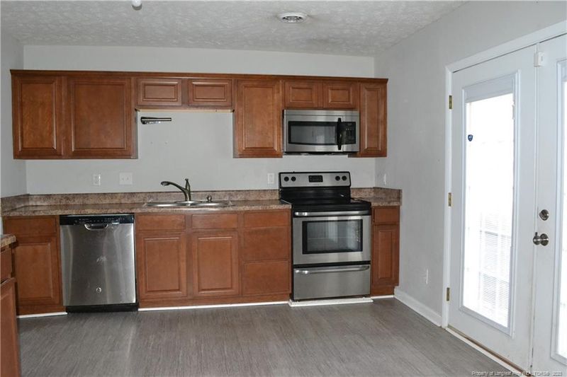 991 Sanchez Dr, Fayetteville, NC 28314