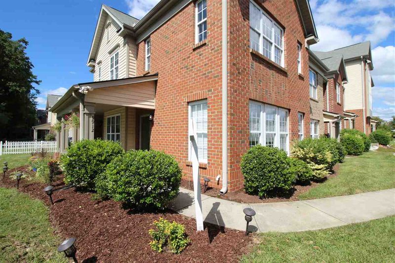 9912 Marni Ct, Raleigh, NC 27617