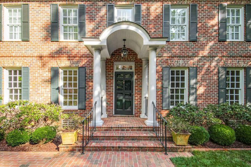 9913 Cape Scott Ct, Raleigh, NC 27614