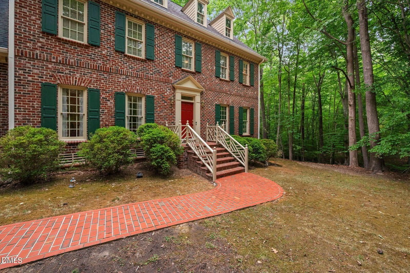 9913 Longford Dr, Raleigh, NC 27615