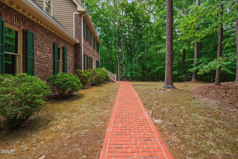 9913 Longford Dr, Raleigh, NC 27615
