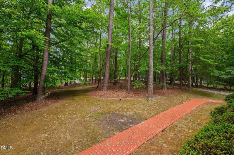 9913 Longford Dr, Raleigh, NC 27615