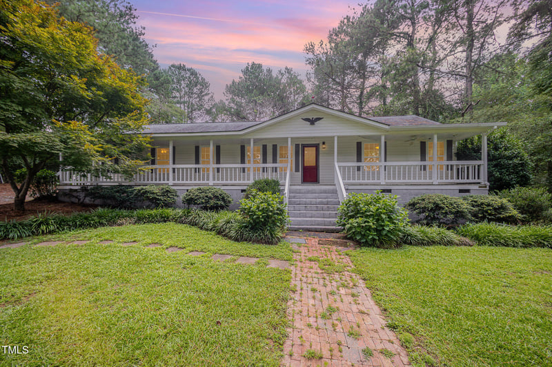 9913 Regal Dr, Angier, NC 27501