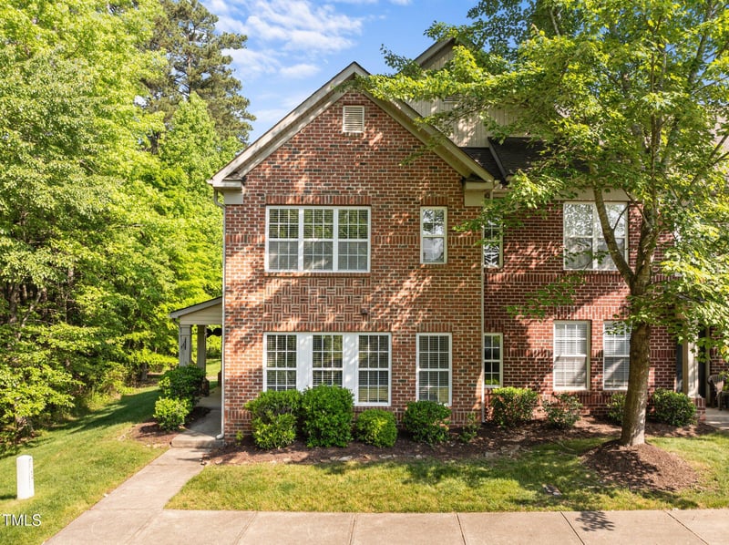 9915 Clyborn Ct, Raleigh, NC 27617