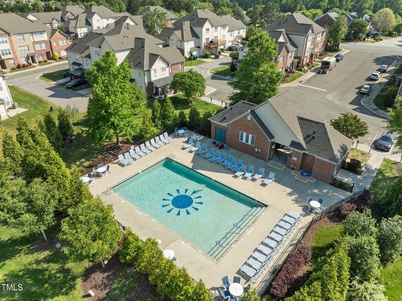 9915 Clyborn Ct, Raleigh, NC 27617