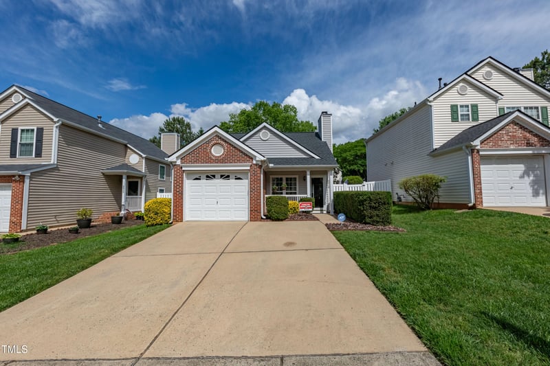 9919 Treymore Dr, Raleigh, NC 27617