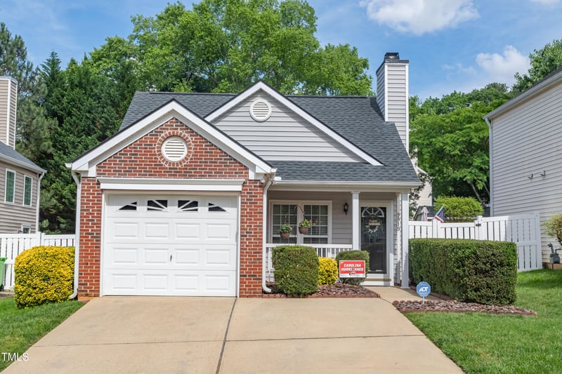 9919 Treymore Dr, Raleigh, NC 27617
