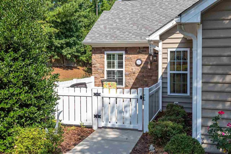 992 Blue Bird Ln #992, Wake Forest, NC 27587