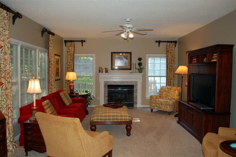 9924 Miranda Dr, Raleigh, NC 27617