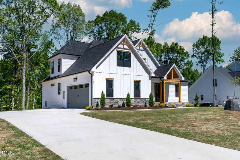 995 Browning Pl, Youngsville, NC 27596