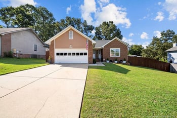 995 Eastman Rd, Fayetteville, NC 28314